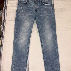 American Eagle Outfitters Light Wash Skinny Jeans